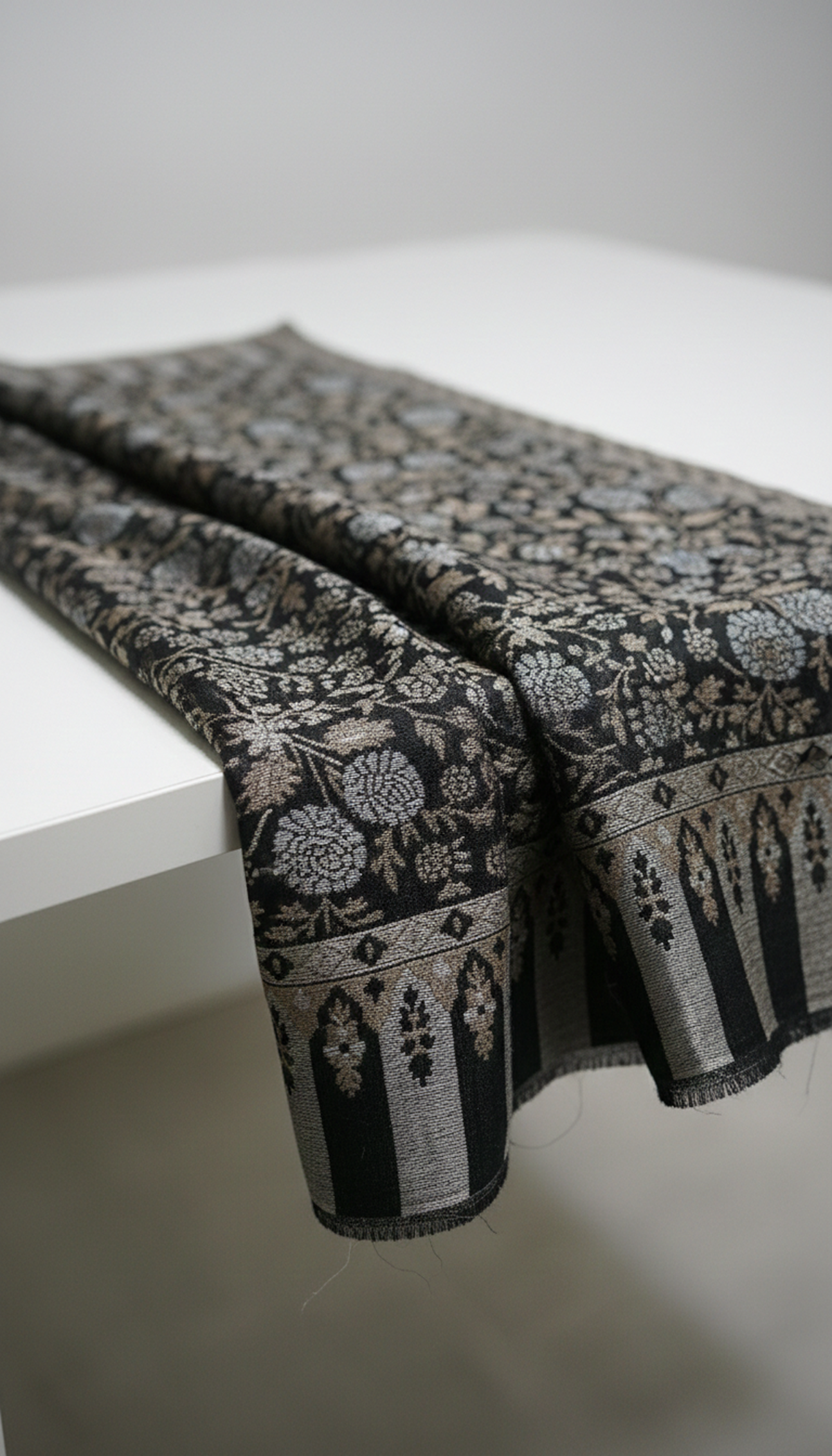 New Kani Stole (D)
