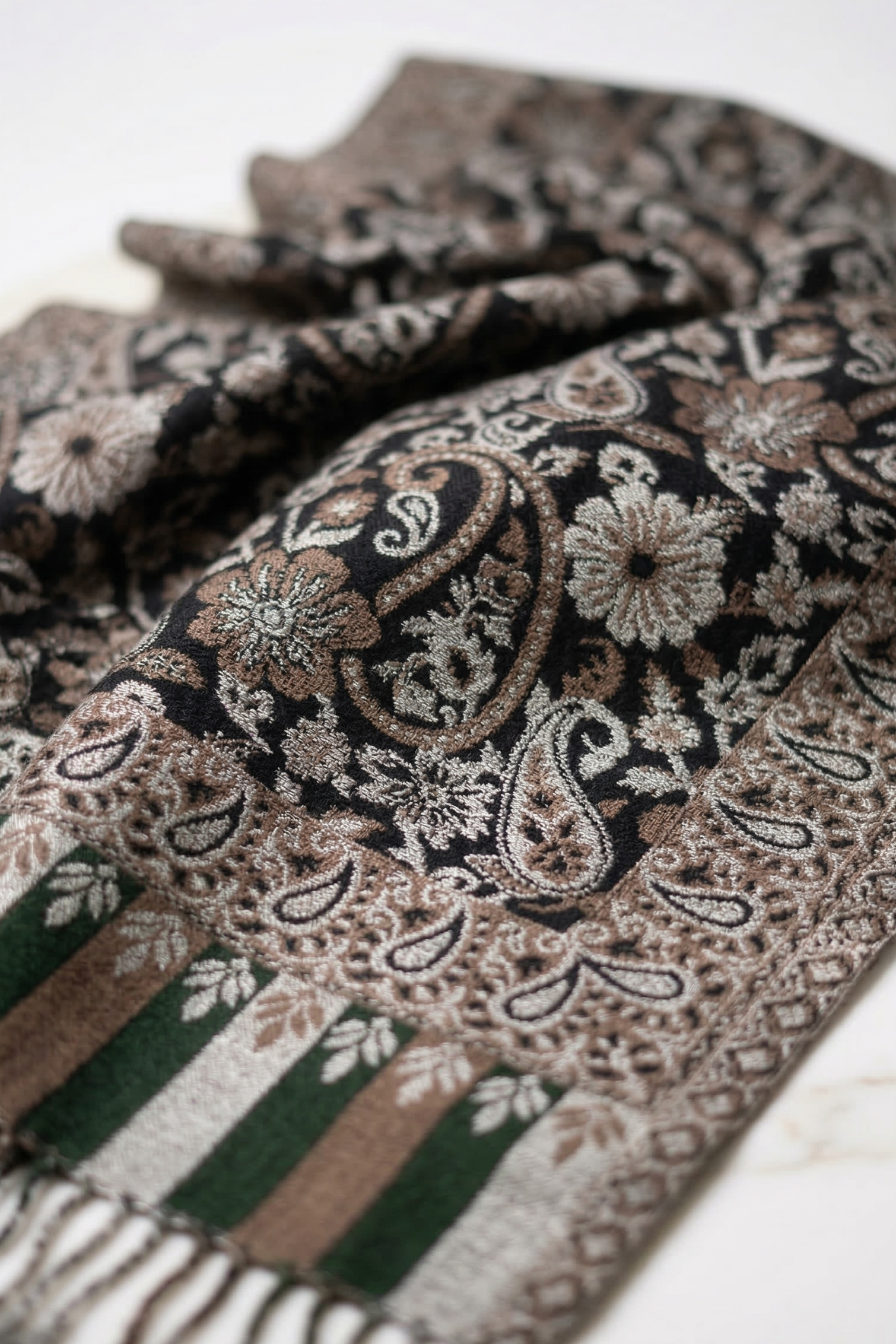 Black-New-Kani-Stole-E