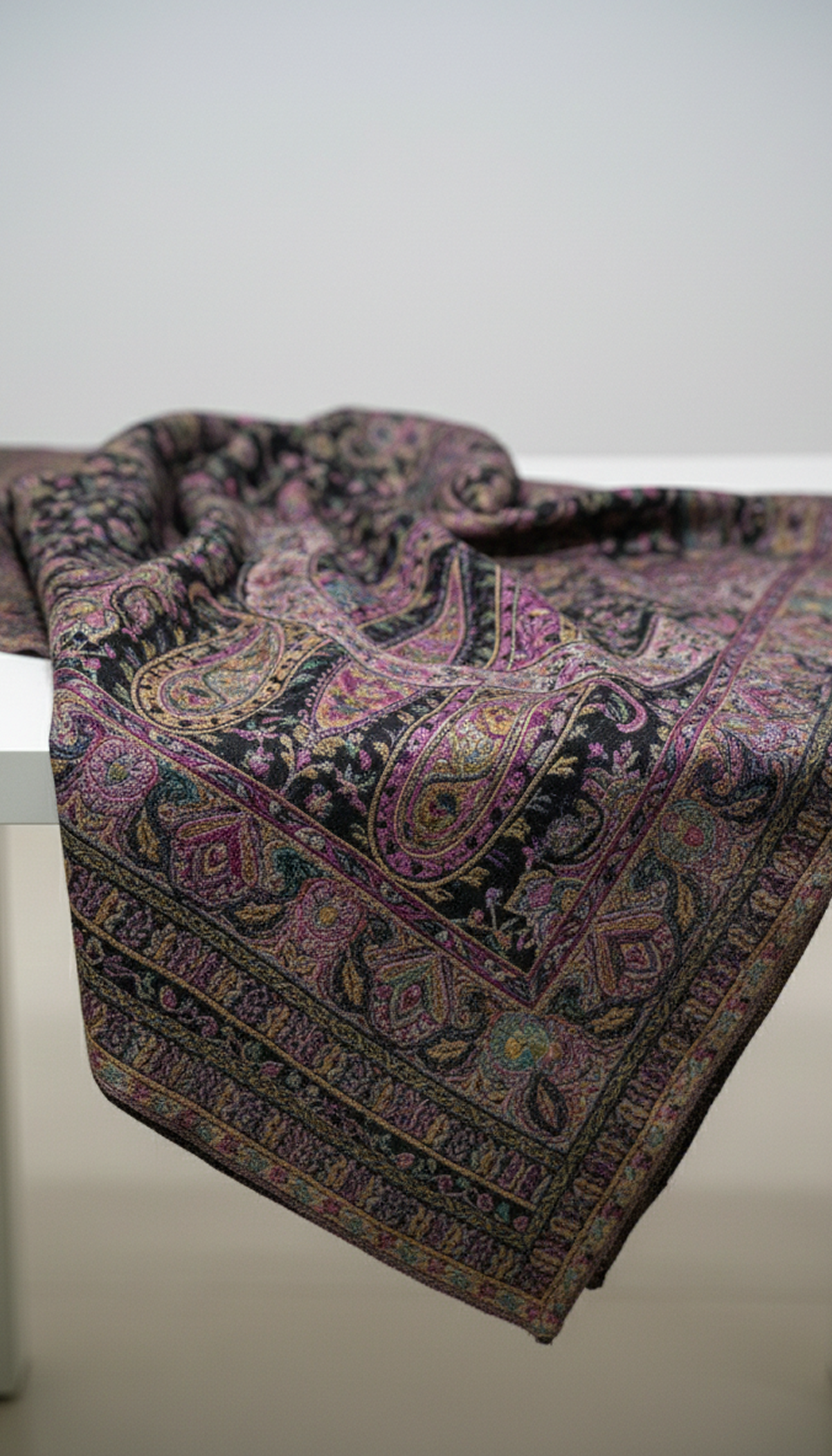 D/S-Jamawar-Kani-Shawl-Black