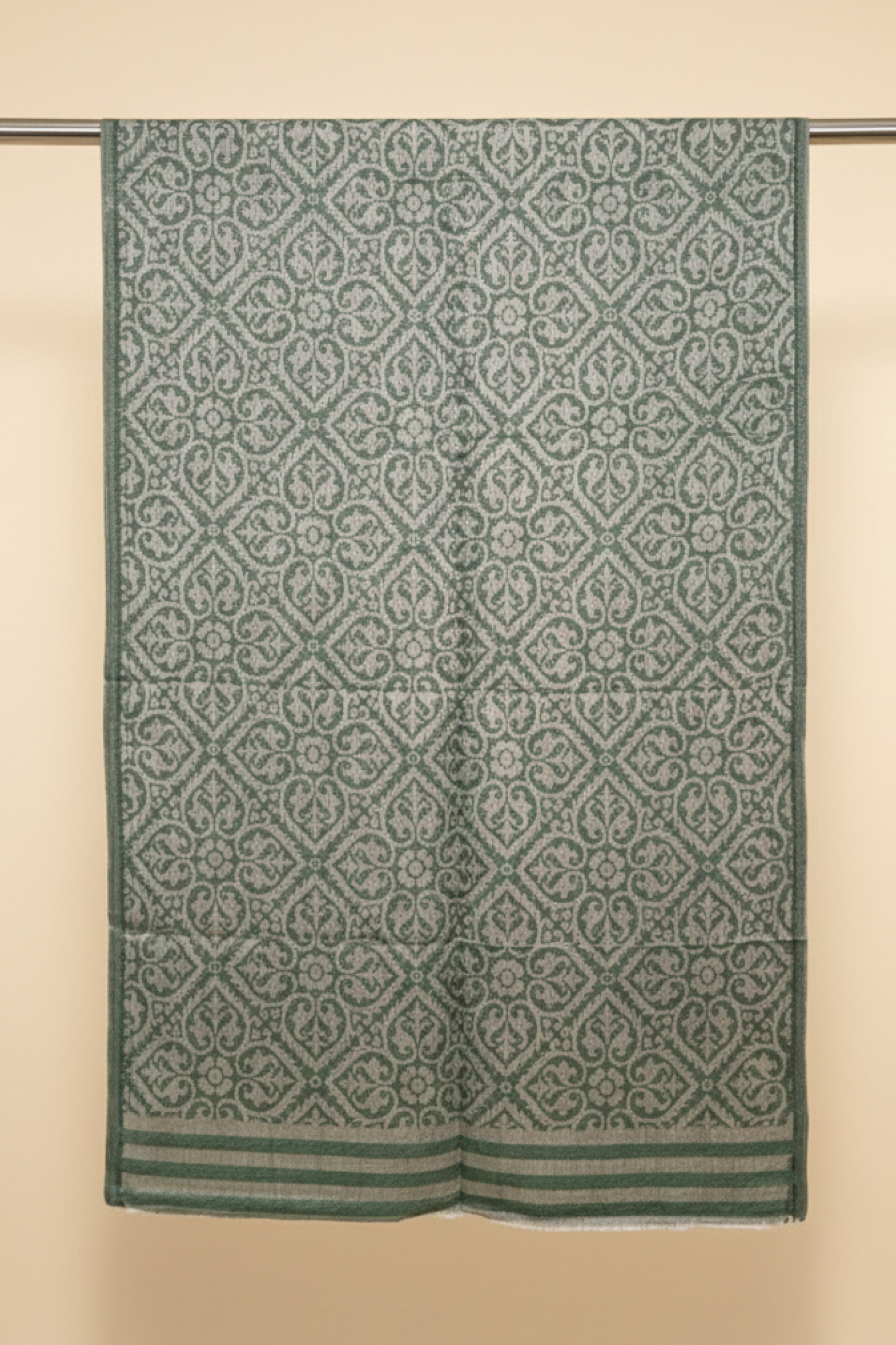 Green-M.L-Silk-Stole