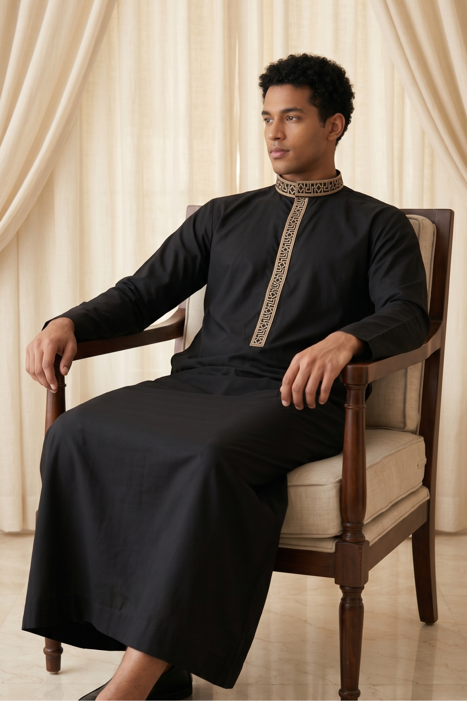 Collar Thobe - Black