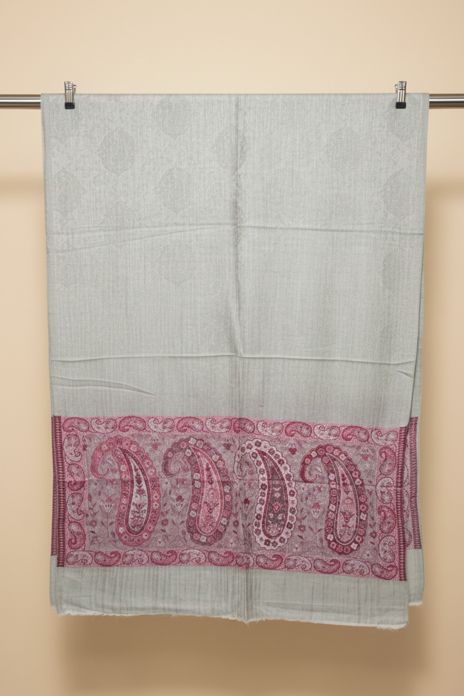 Jhalar-Palla-Stole-For-Woman