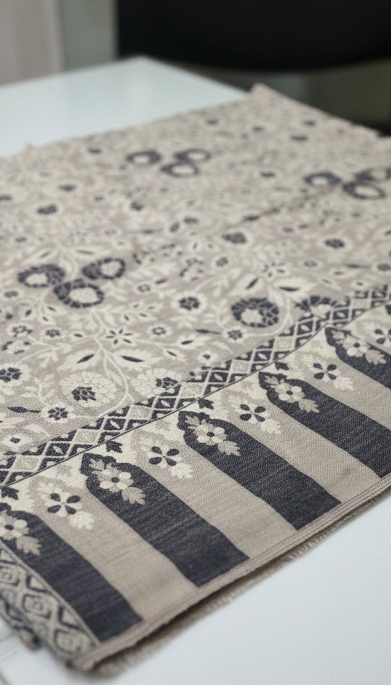 New-Kani-Shawl-B-Cream-For-Woman