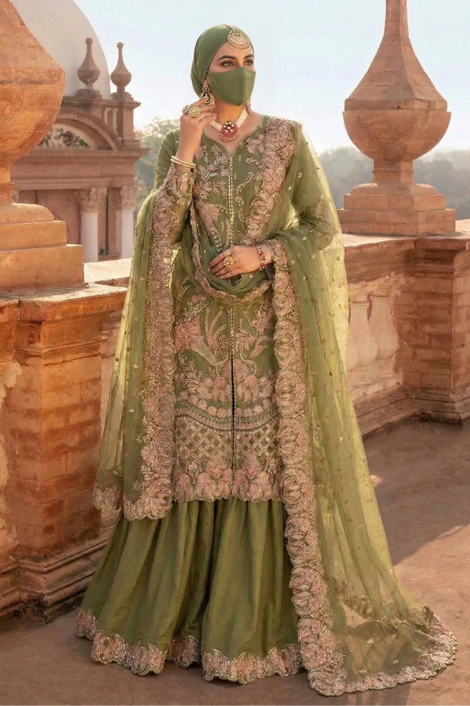Party-Wear-Zareen