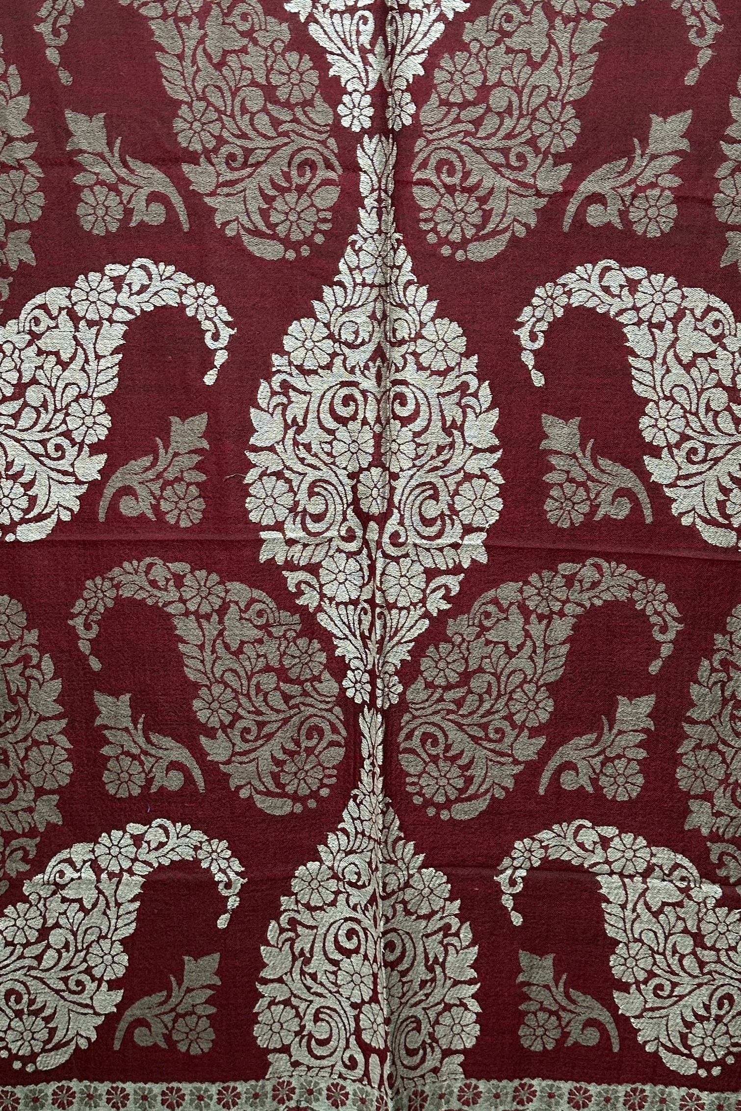 Red-New-Kani-Stole-A-Stylish