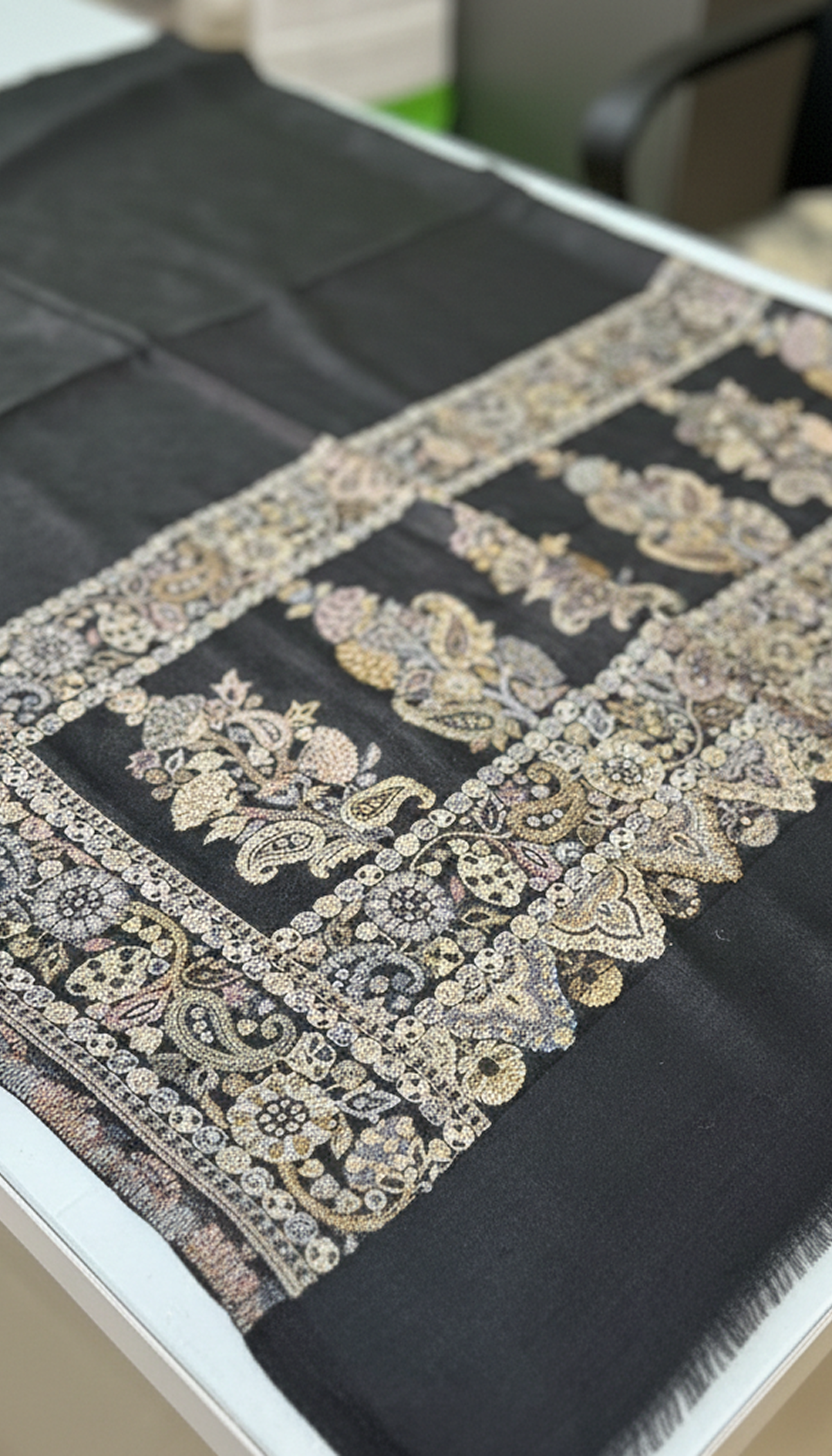 Shahi Palla Shawl