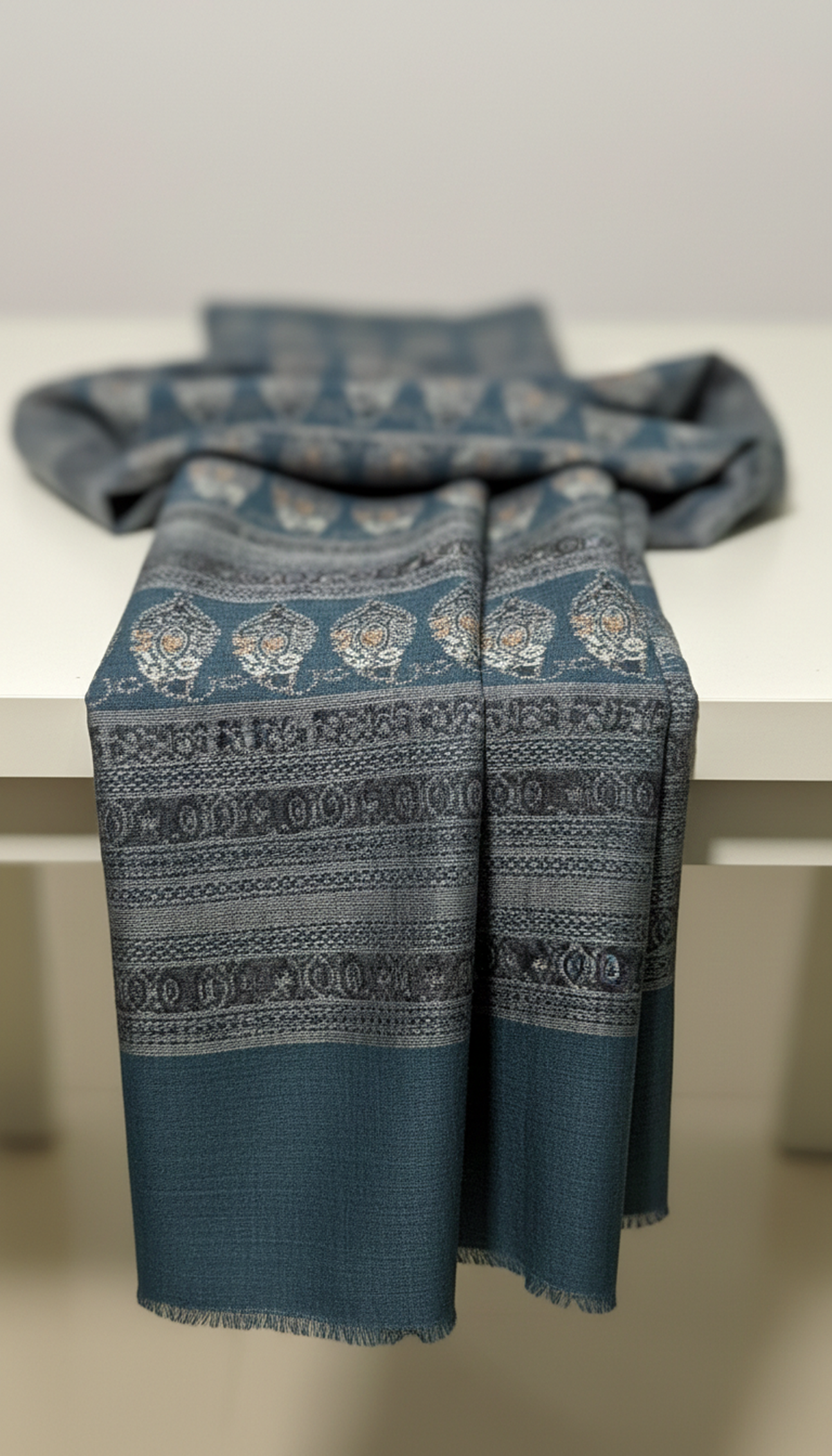 Stripe Kani Shawl