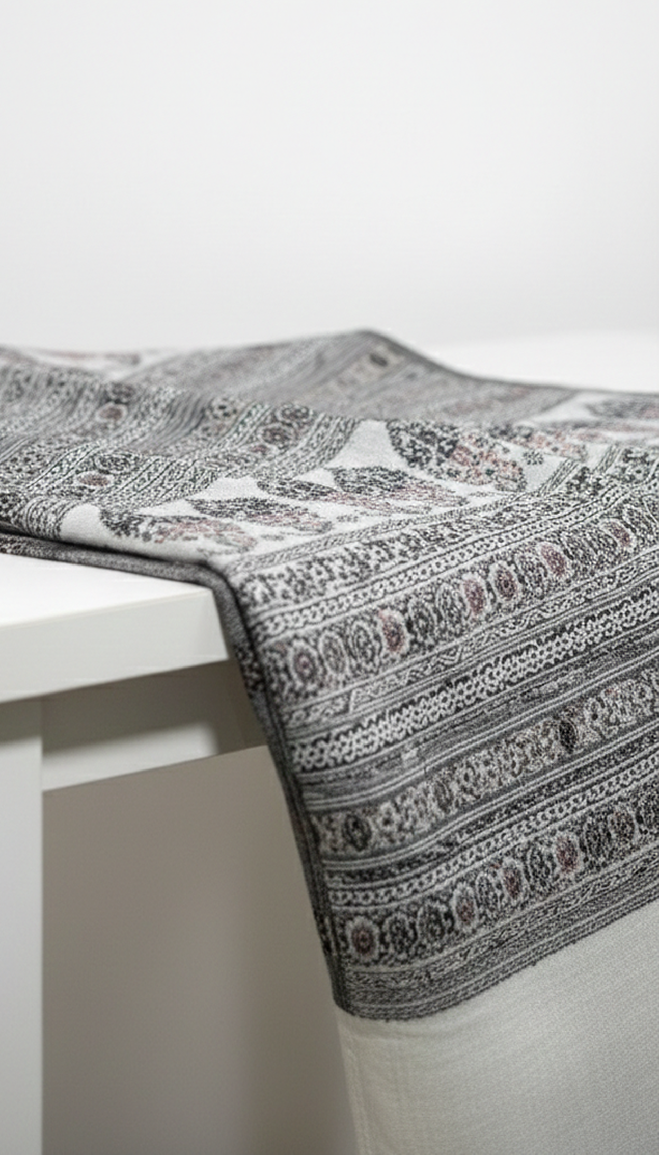 Stripe Kani Shawl