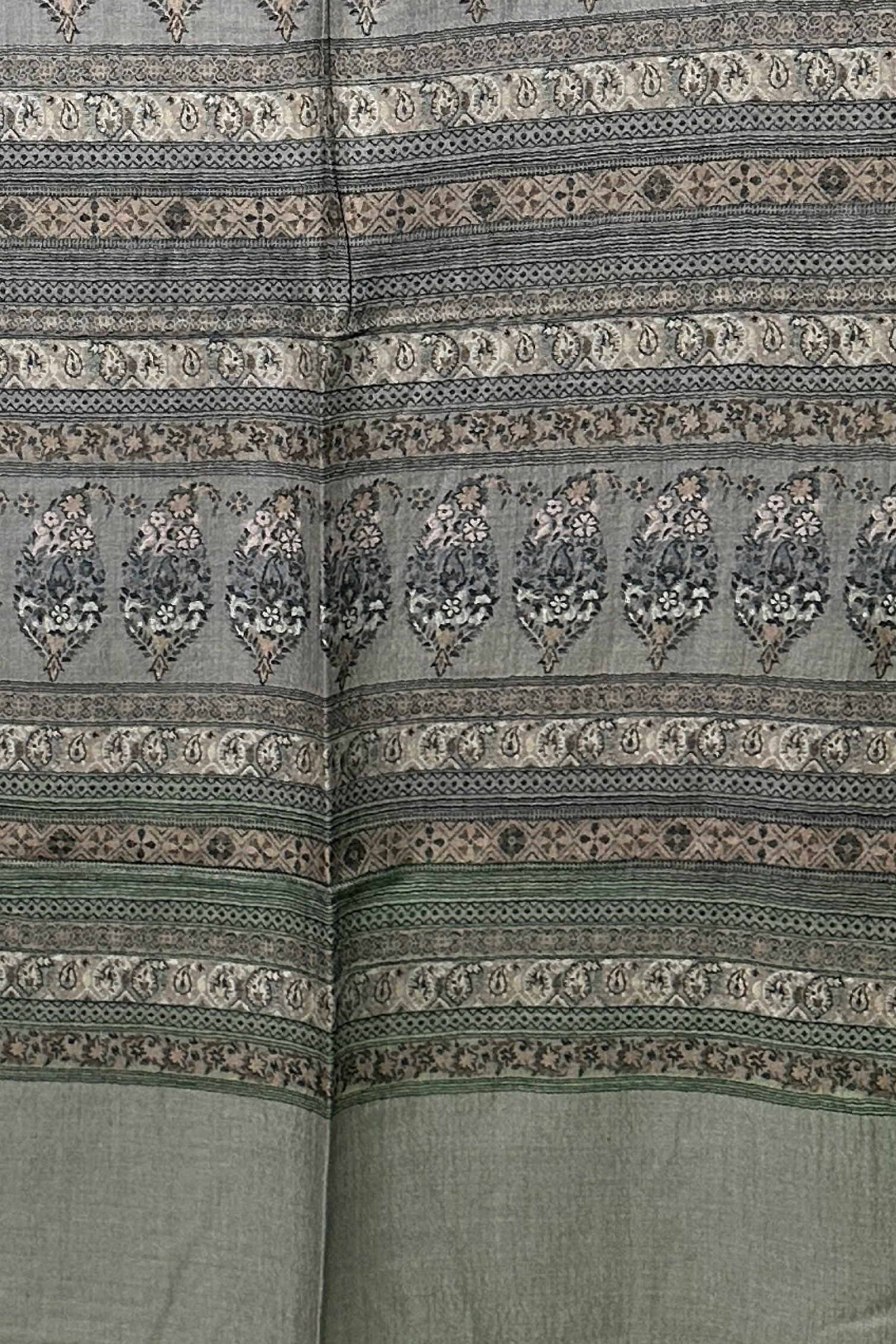 Stylish-Kani-Shawl-For-Woman